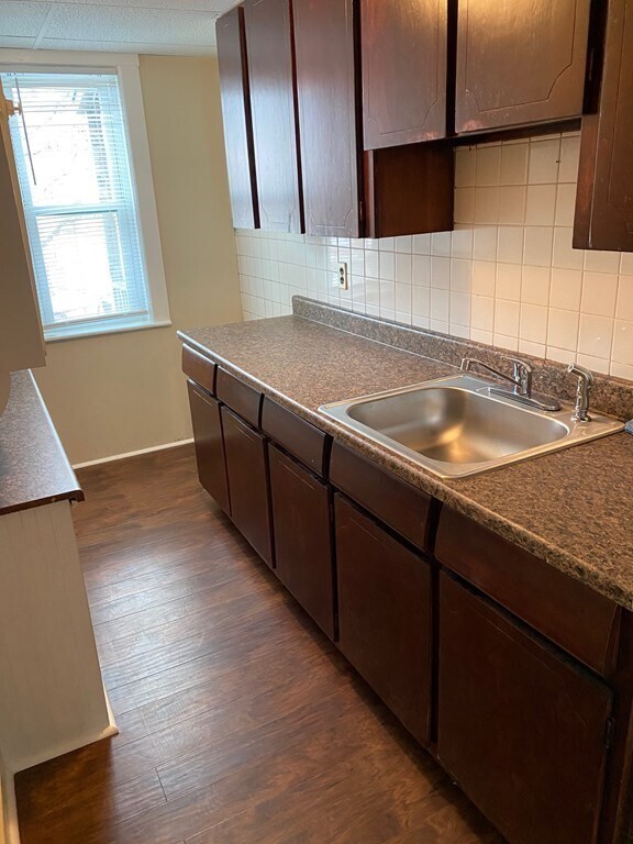 Foto del edificio - 75-77 Webster St