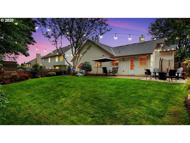 Building Photo - Sherwood Single Level Home w/amazing yard!