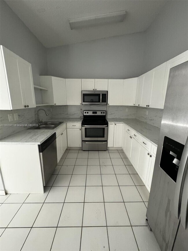 Foto del edificio - 7611 SW 153rd Ct