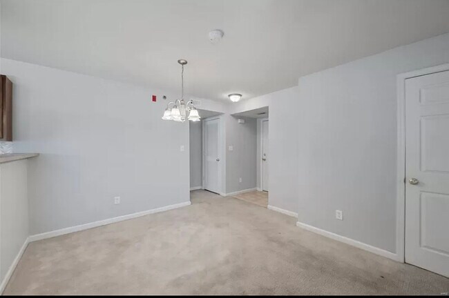 Building Photo - 7102 Spring Creek Ln