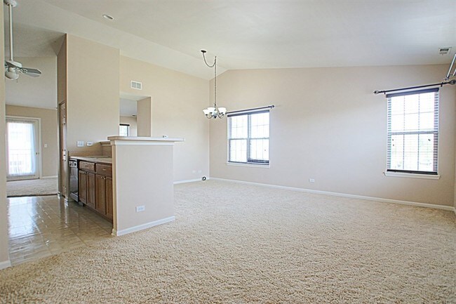 Building Photo - 2921 Falling Waters Dr
