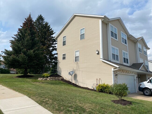 Side View - 2200 Patrick Ln