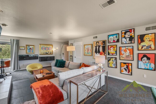 Building Photo - Winter Rental- Updated and quiet 2 bedroom...
