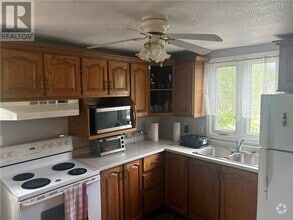 Building Photo - 455 Tedman Ave