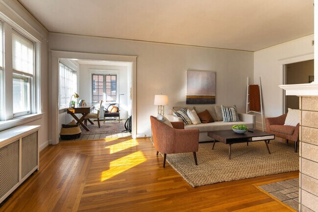 Foto del edificio - 2584 Madison Rd