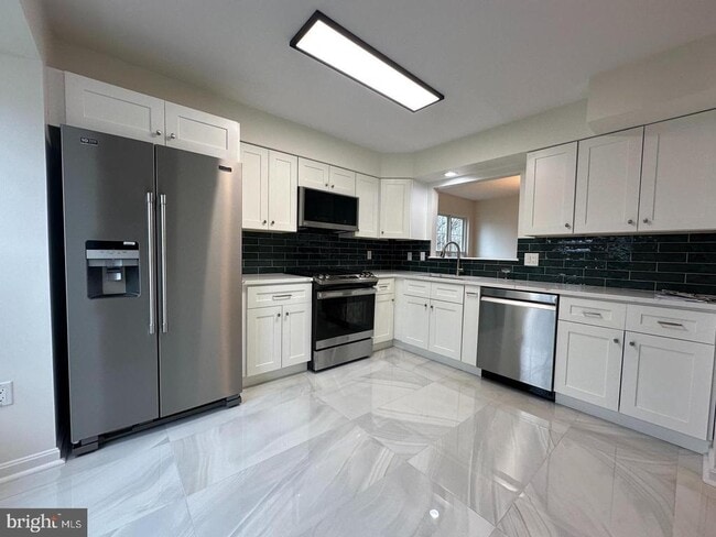 Foto del edificio - 14560 Woodgate Manor Cir