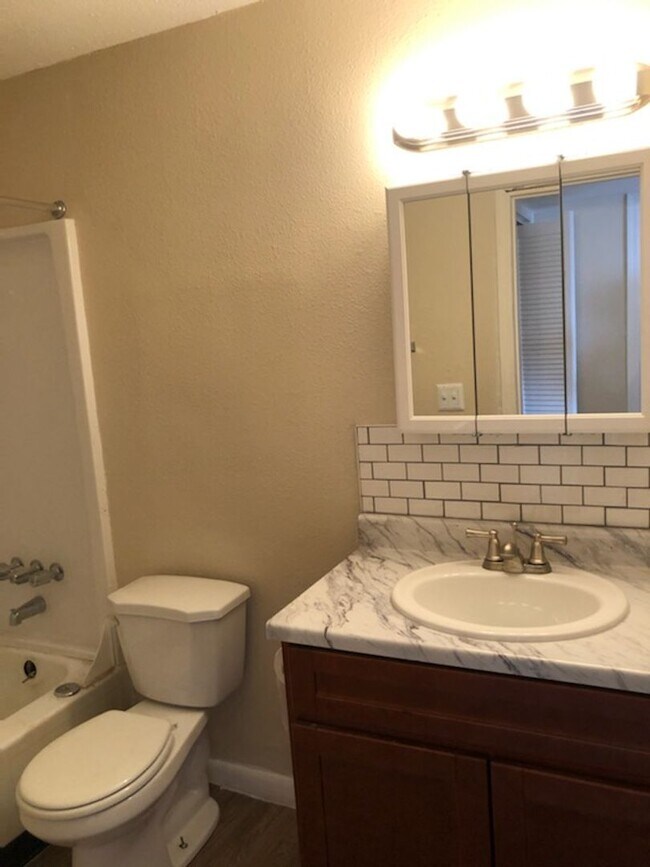 Foto del edificio - 2601 E Monte Cristo Ave