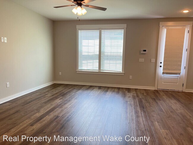 Building Photo - 3 br, 2.5 bath House - 445 Rally Point Place