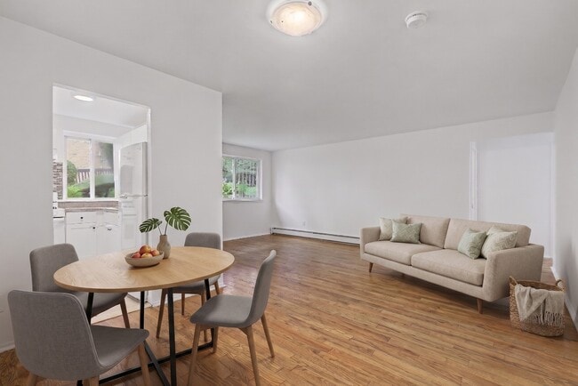 Photo - 345 N Broadway (Yonkers, NY) Apartment