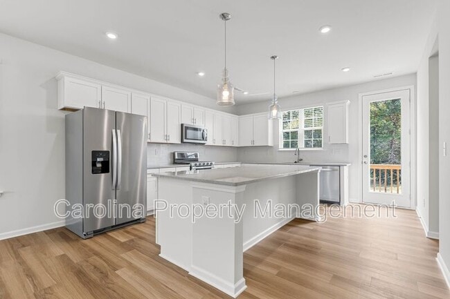 Building Photo - 10138 Hemingway Pl