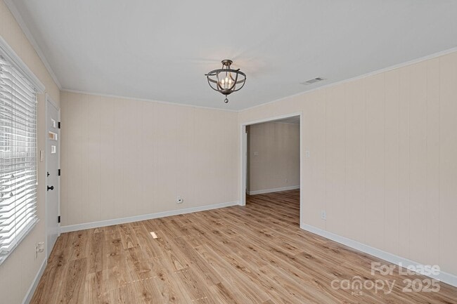 Foto del edificio - 540 Hoover Rd