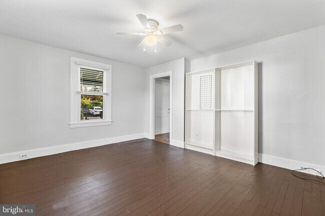 Foto del edificio - 216 N Aberdeen Ave