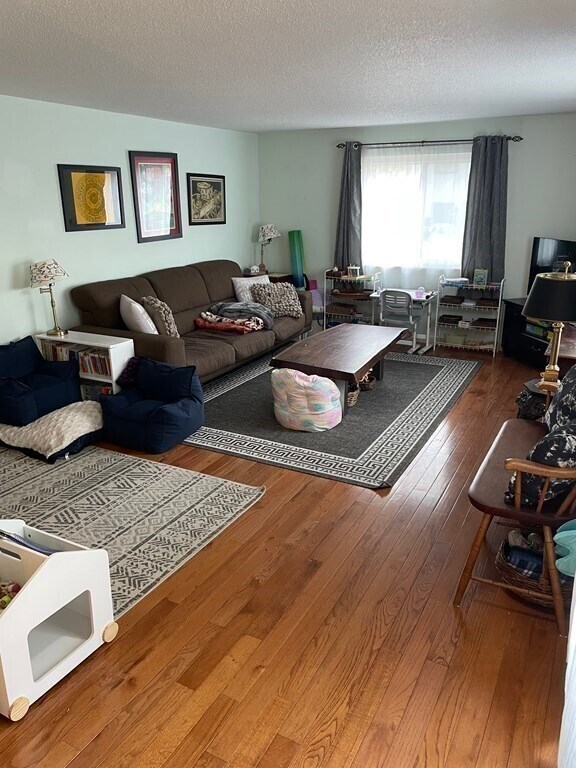 40 Mountain Gate Rd, Ashland, MA 01721 Townhome Rentals in Ashland MA