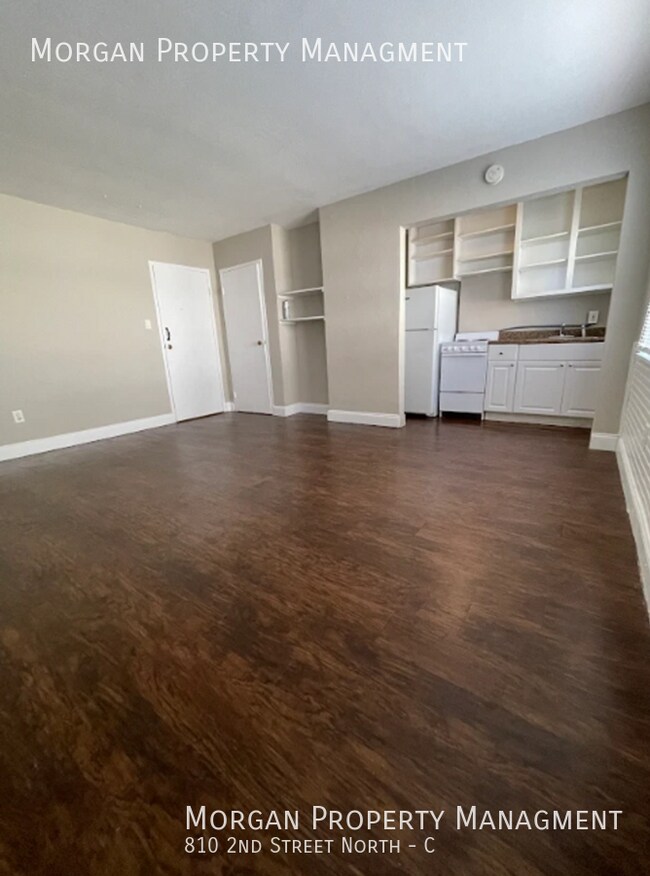 Foto del edificio - 810 2nd St N