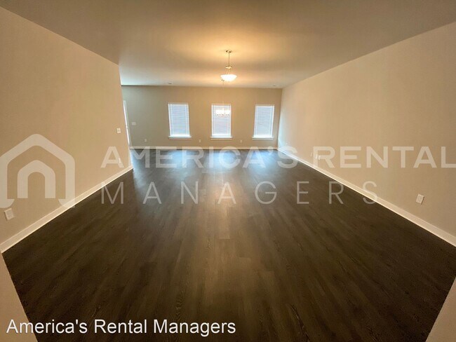 Foto del edificio - 3 br, 2 bath House - 213 Dreher Road