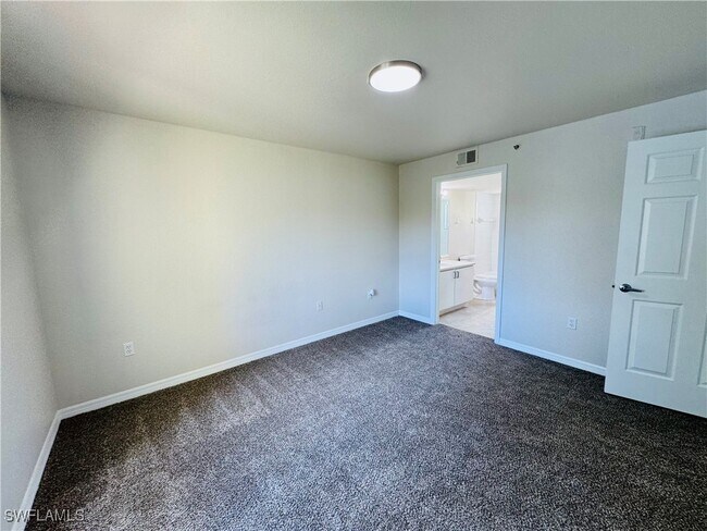 Building Photo - 8284 Key Royal Cir