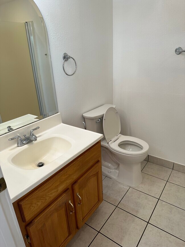 4980 Nipomo Dr Unit 4980, Carpinteria, CA 93013 Apartments in Carpinteria, CA