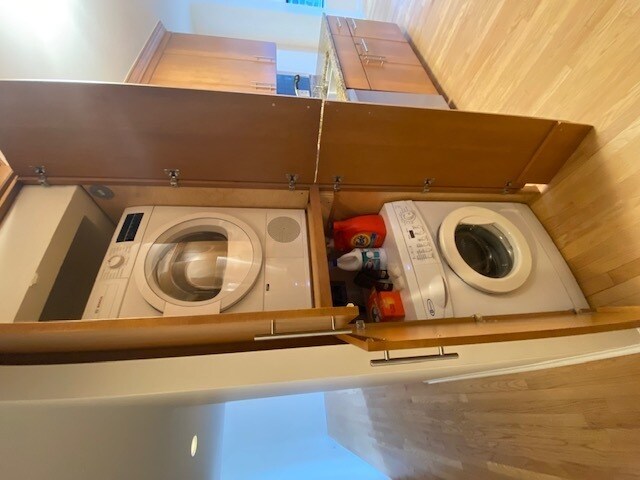 Building Photo - 400 E OHIO St