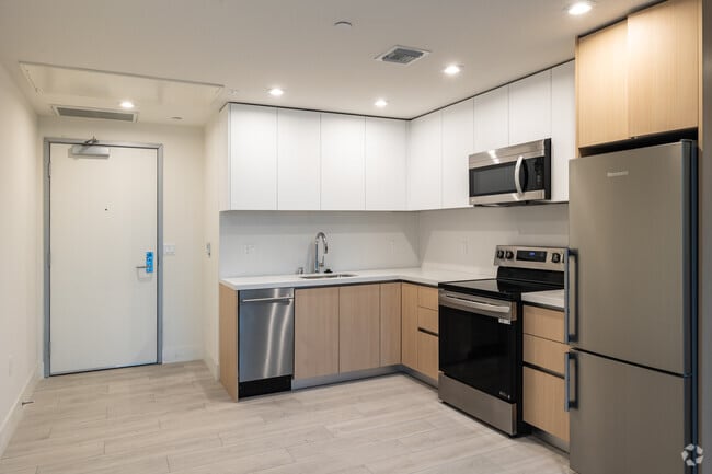 1BR, 1BA - The Hummingbird LA - Brand New