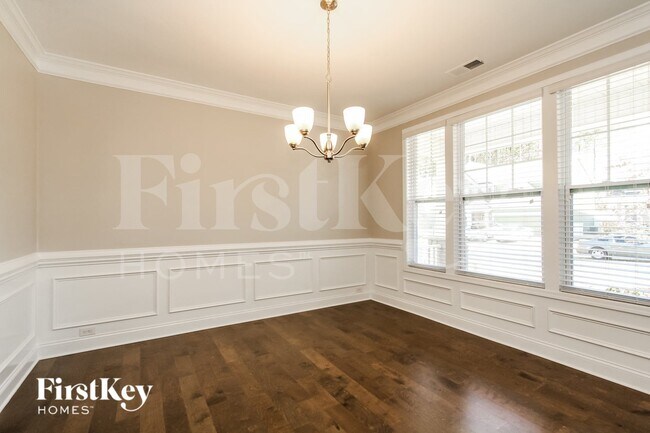 Building Photo - 3940 Lake Breeze Dr