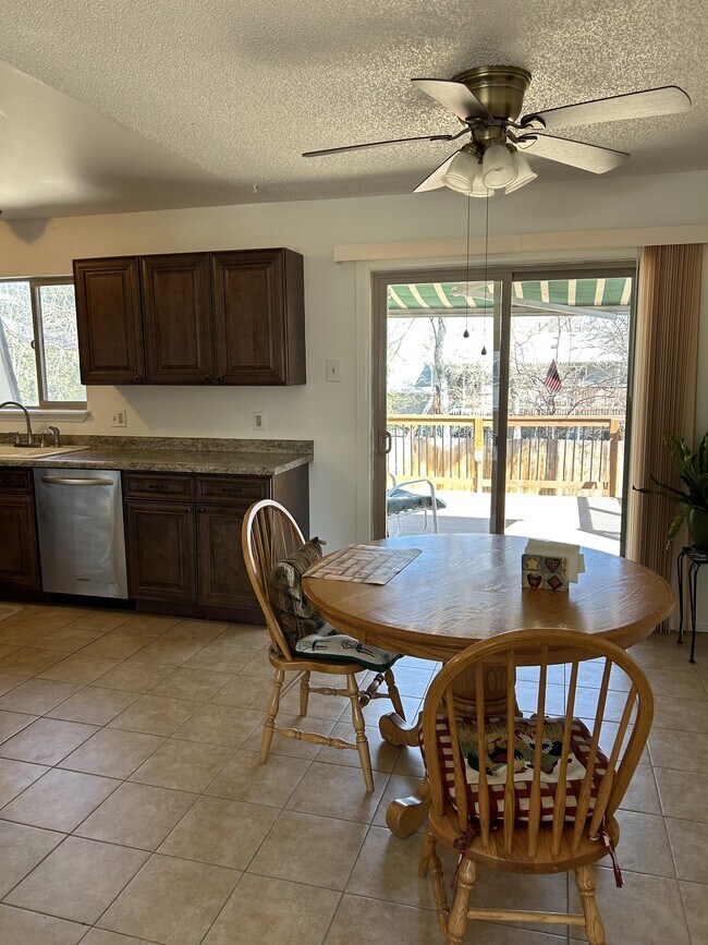 Foto del edificio - 2518 Woodvalley Ct