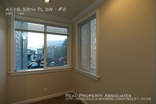 Building Photo - Gorgeous Condominium Near the Water!