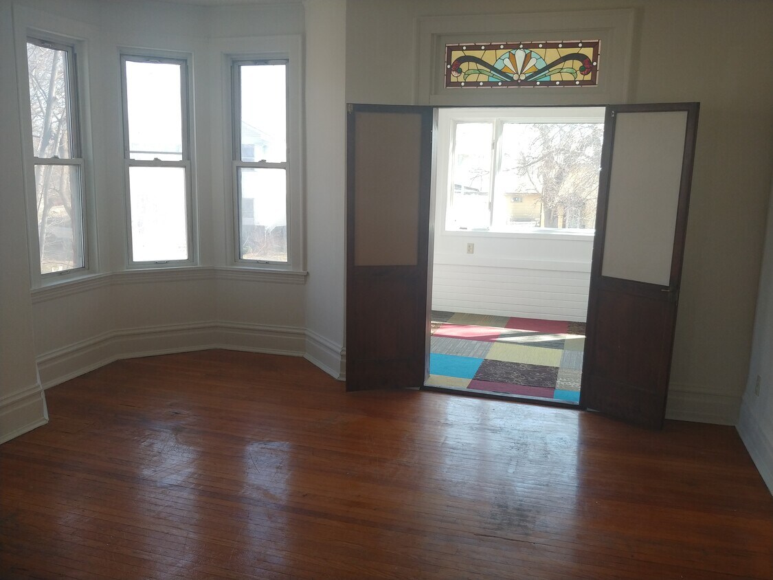 Foto principal - 1618 Thomas Pl N