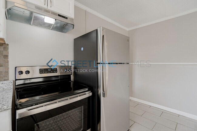 Foto del edificio - 3406 Seneca Ave