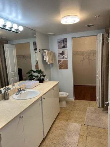 Foto del edificio - 600 S Dixie Hwy