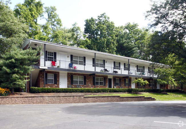 Building Photo - Brandemere Apartments