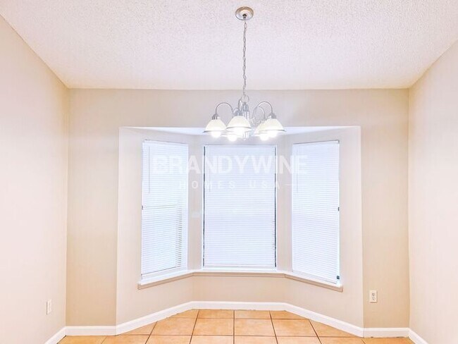 Building Photo - Apply Today!