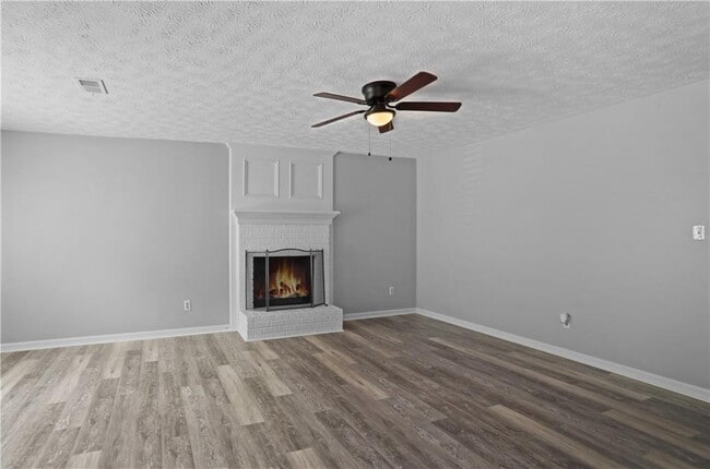 Building Photo - 4556 Coopers Creek Pl SE
