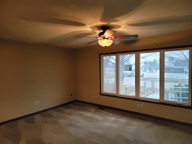 Foto del edificio - 8217 Leisure Ln