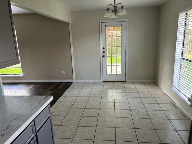 Building Photo - 509 Melissa Ct