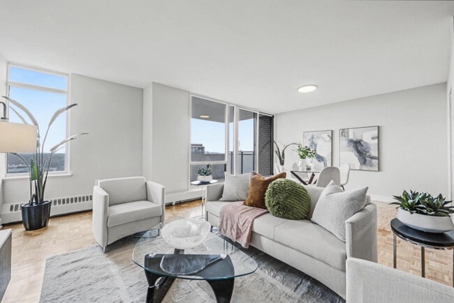 Building Photo - Canyon Apartments