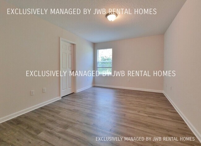 Building Photo - 1442 Golfair Blvd