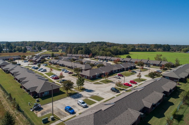 Building Photo - Arrowhead Dr******Senior 55+ Community****** Rent $999/month