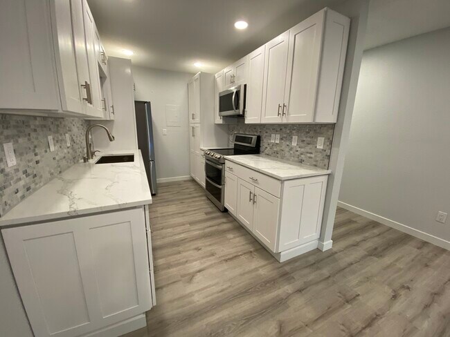 Foto del edificio - 14665 NE 34th St
