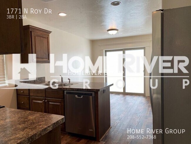 Building Photo - 1771 Roy