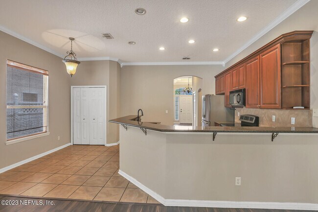 Foto del edificio - 860 Briarcreek Rd
