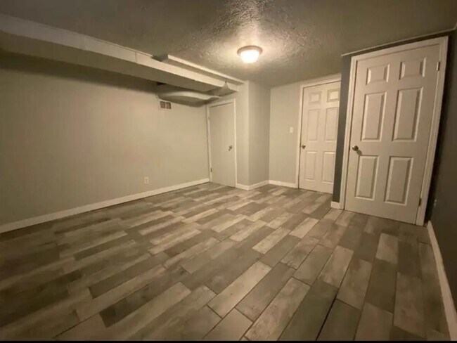 Foto del edificio - 985 Maple St