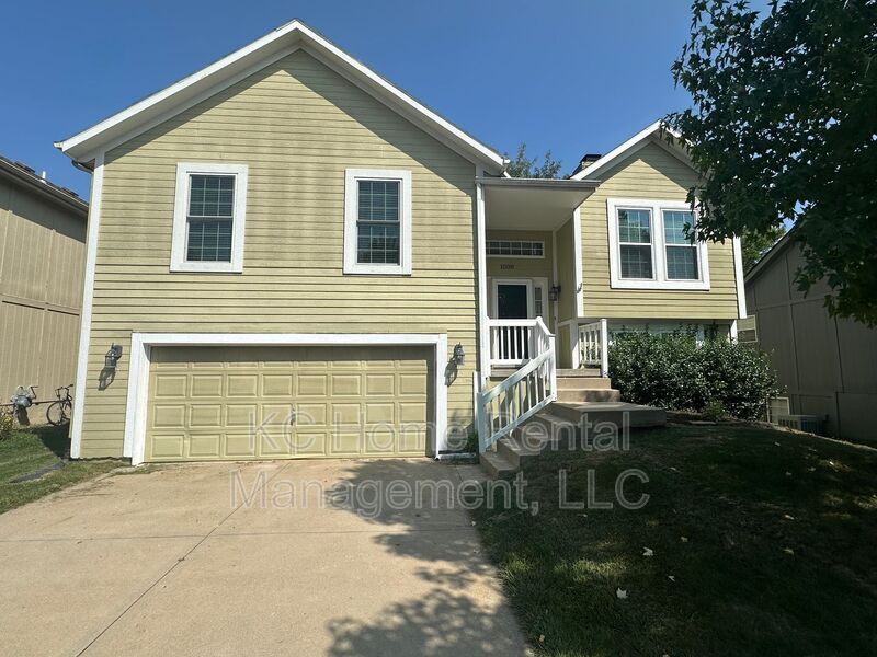 Primary Photo - 1008 N Crest Dr