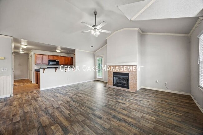 Building Photo - 1304 S C Ct