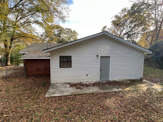 Building Photo - Home for Rent in Montgomery