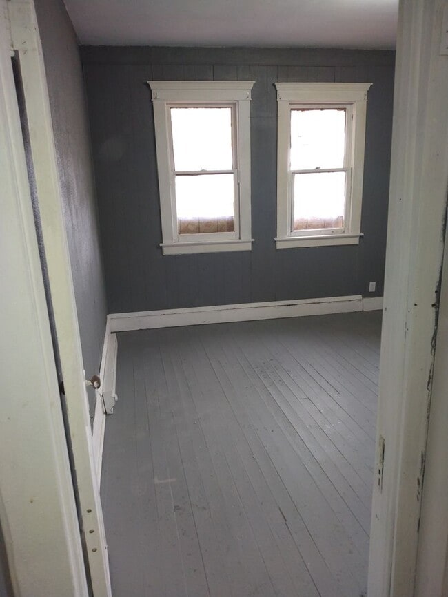 Building Photo - 616 Buckhannon Ave