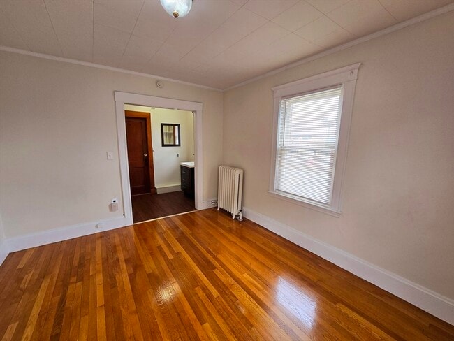 Building Photo - 24 Cushing St