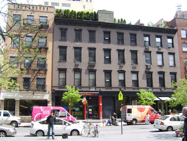 Foto del edificio - 363 Greenwich St
