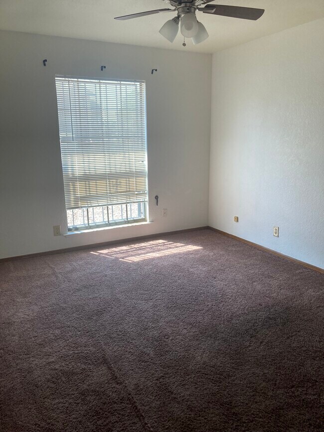 Foto del edificio - 1359 Adabel Dr