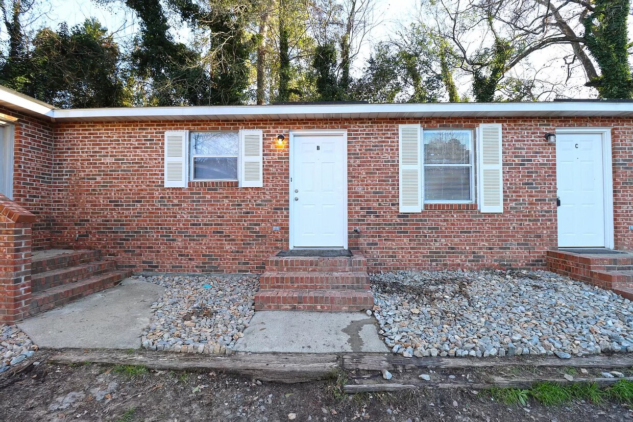 205 N Witt St Unit B, West Columbia, SC 29169 Condo for Rent in West