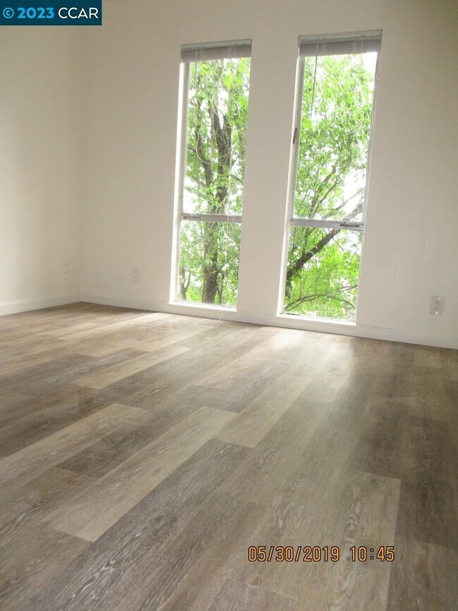 Foto del edificio - 420 Golden Gate Ave